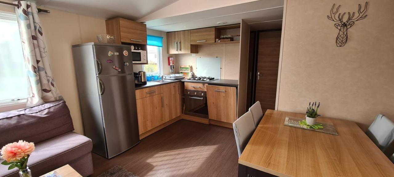 Mobil-Home 8 Personnes Vue Lac & Wi-Fi Inclus Onzain Luaran gambar